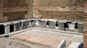 wc e bidet nell'antica Roma